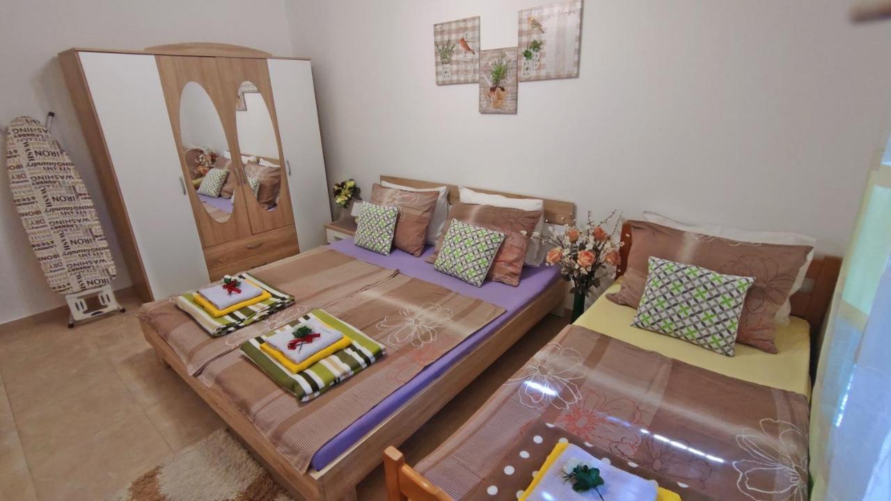 Apartmani Anastazija Karlobag Zewnętrze zdjęcie