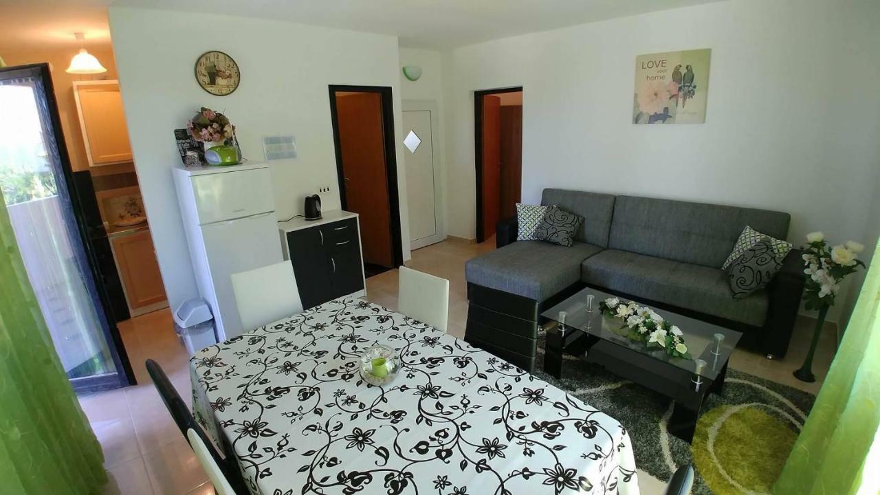 Apartmani Anastazija Karlobag Zewnętrze zdjęcie